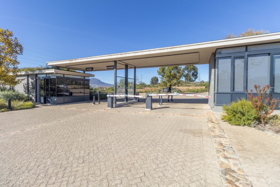 4 Bedroom Property for Sale in Longlands Country Estate Western Cape